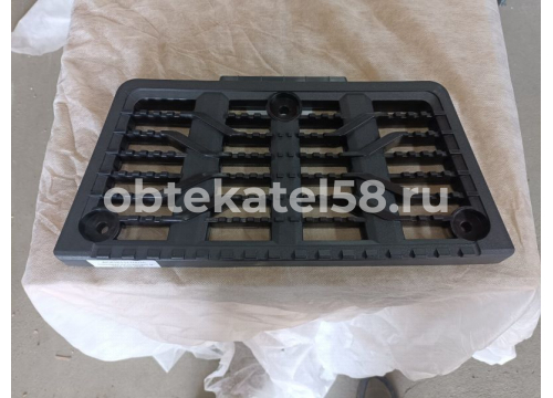 Накладка в нижнюю подножку MAN TGX 2020-> EURO 6 Auger 130921
