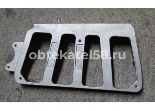 Кронштейн подножки MAN TGX 2020-> EURO 6 нижний левый он 81615110027 AUGER 130922