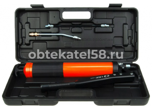 Шприц рычажно-плунжерный 600мл/2штока/клапан/в кейсе LIGE LG-14535